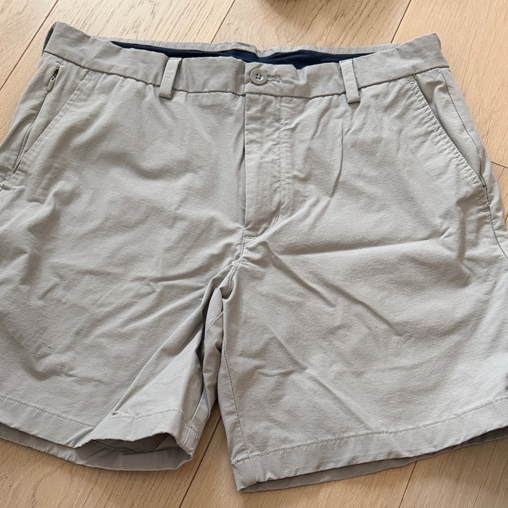 Vineyard Vines Light Tan Flat Front Shorts